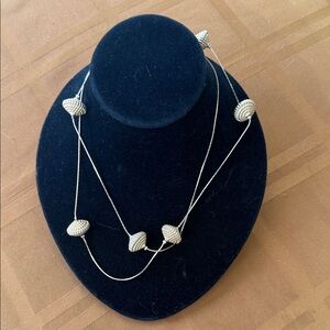 Vintage Gold-Tone single strand with Beehive Ball Stations